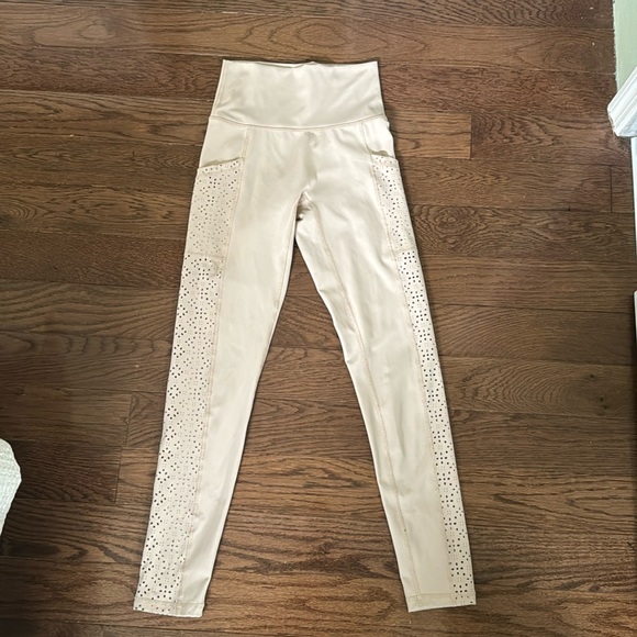 Aerie chill play move cutout leggings - S - Picture 3 of 4